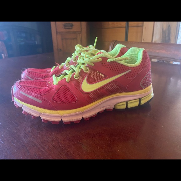 nike air zoom pegasus 28